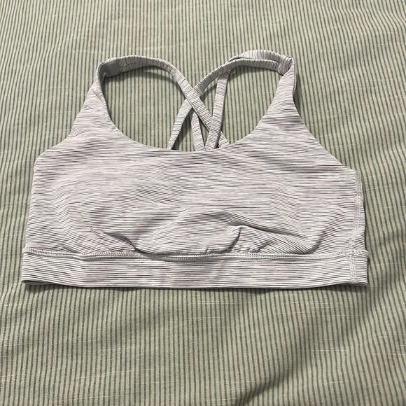 Lululemon Energy Bra - Picture 1 of 3